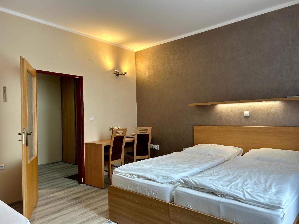 Hotel Rohac Trstená エクステリア 写真