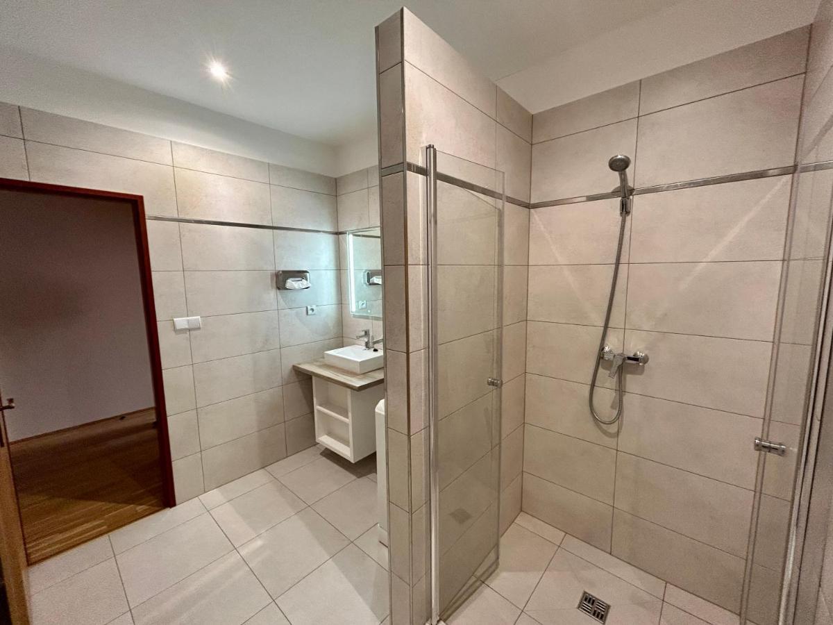 Hotel Rohac Trstená エクステリア 写真