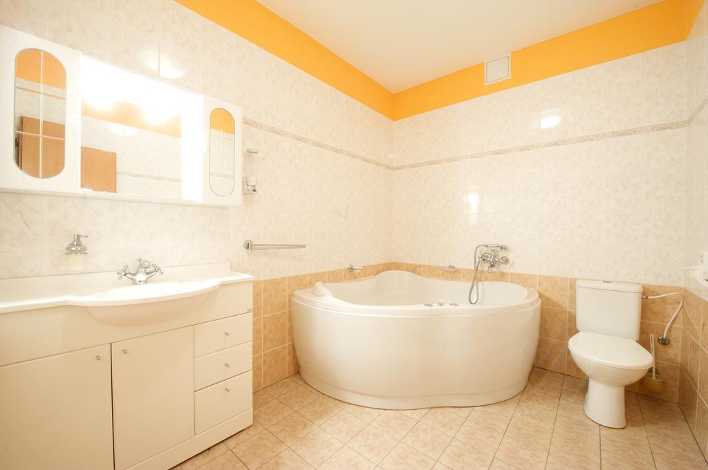 Hotel Rohac Trstená エクステリア 写真