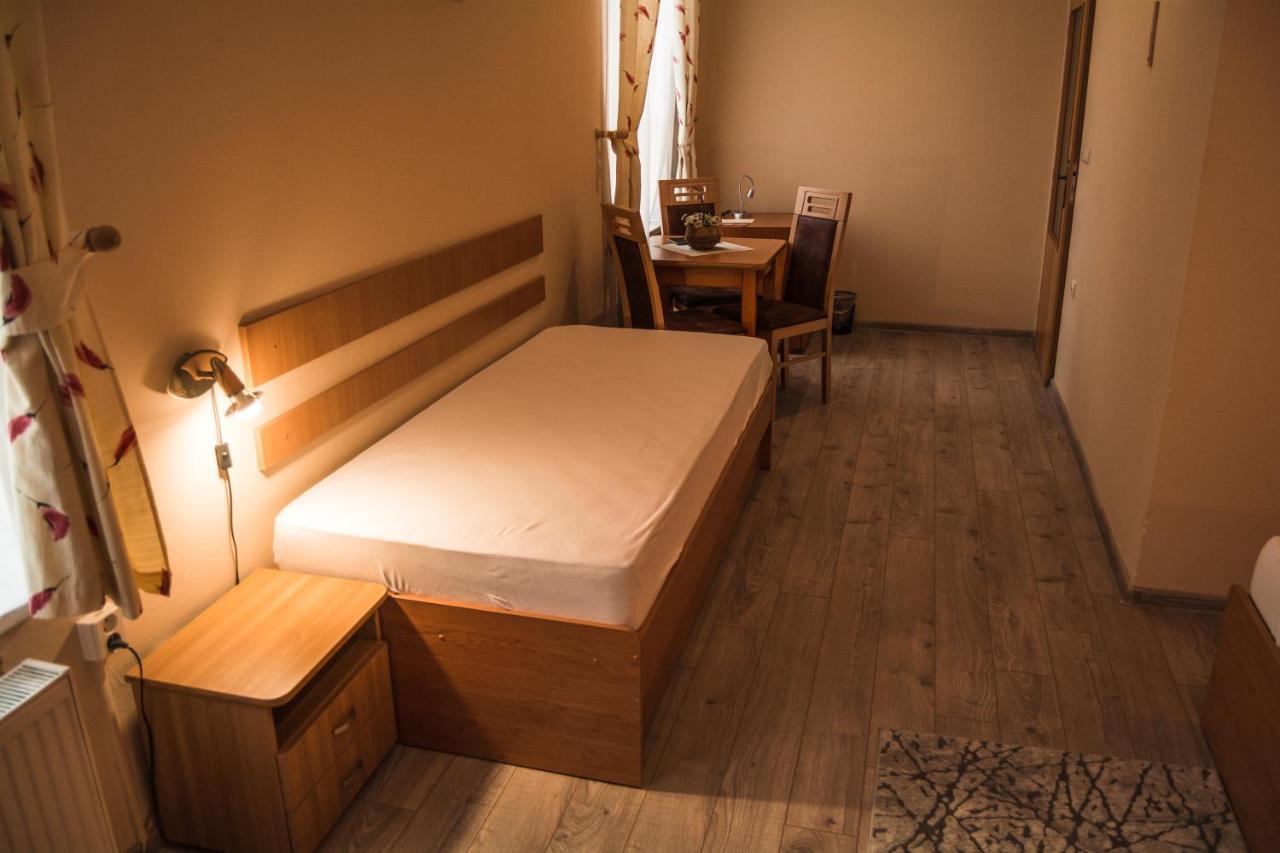 Hotel Rohac Trstená エクステリア 写真